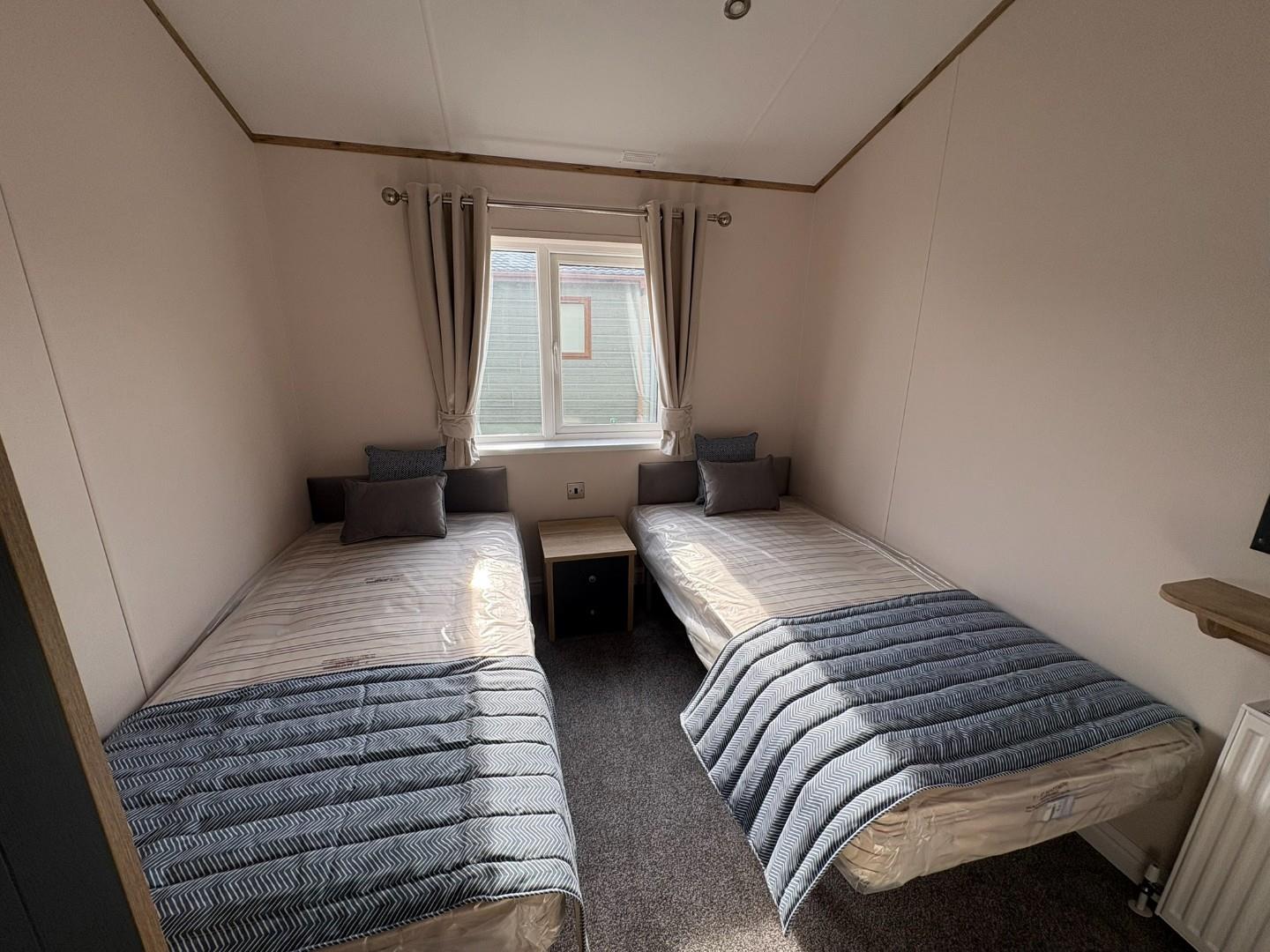 Bedroom 2.JPEG